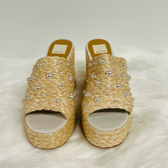 Dolce Vita Elora Pearl Light Natural Raffia Platform Slide Sandals In Tan - Picture 6 of 14